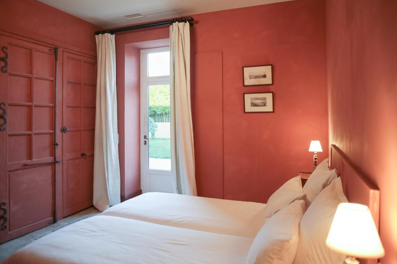 Bed and Breakfast Une Chambre A La Maison Du Ballandreau Monségur Exterior foto